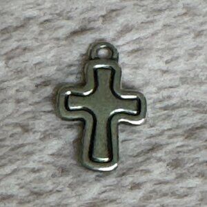 ✝️ Retired James Avery Sterling Silver Petite Flared Cross Charm ✝️